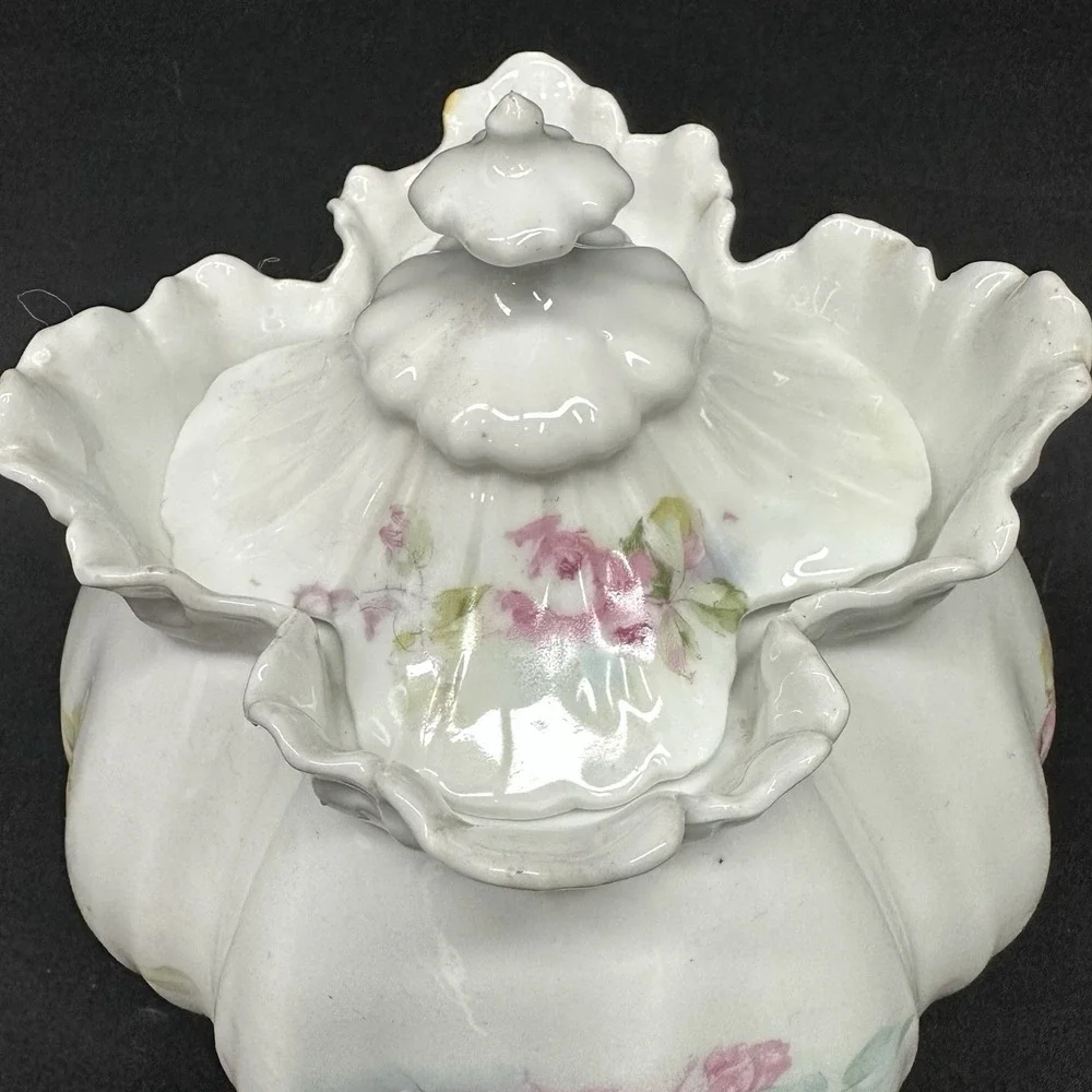 Reinhold Schlegelmilch (RS) Prussia 'Hidden Image' Lidded Sugar Bowl, Antique‎